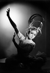 Valentina Blinova in L'Oiseau de feu, Ballets Russes, Sydney, 1936-1937 / Max Dupain